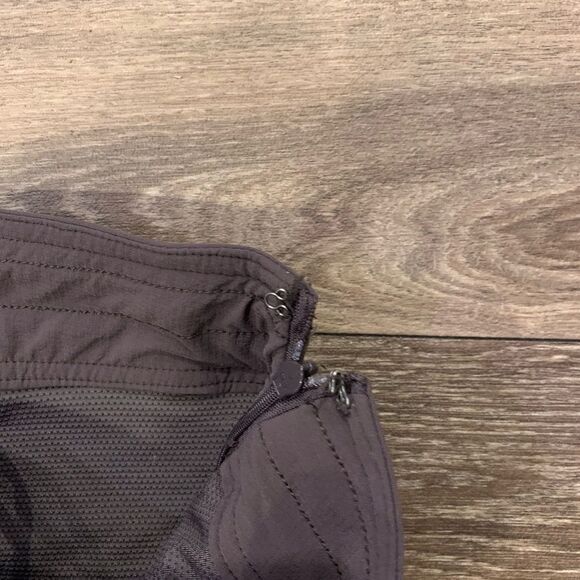 Athleta Skort.  Size: 10.  Side zippers. Drawstring waist. - Picture 3 of 5